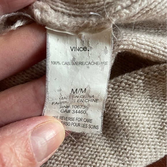 VINCE 100% cashmere blush stripe sweater - Picture 4 of 6